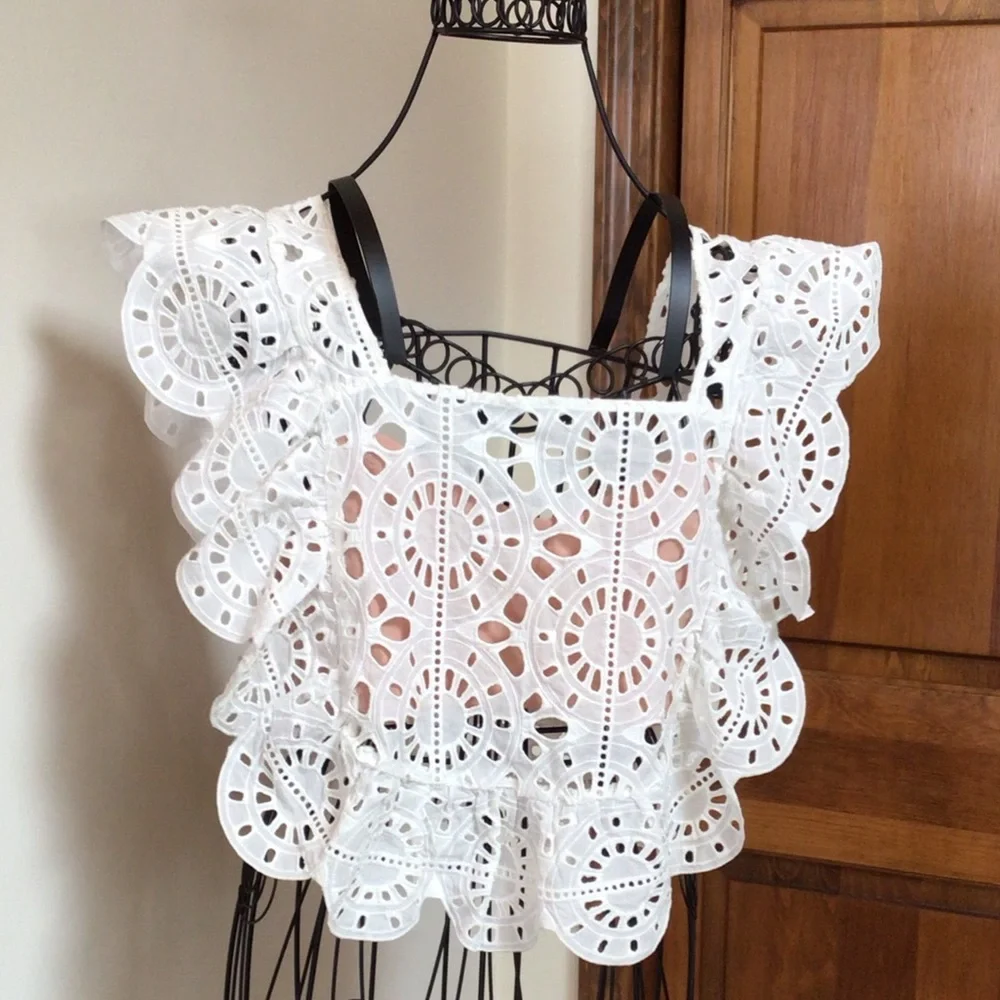 Red Carter Eyelet Lace Adair Top, Medium - Picture 4 of 9